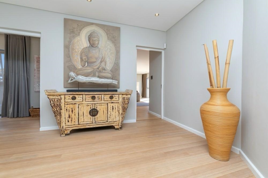 To Let 3 Bedroom Property for Rent in Sunset Beach Western Cape